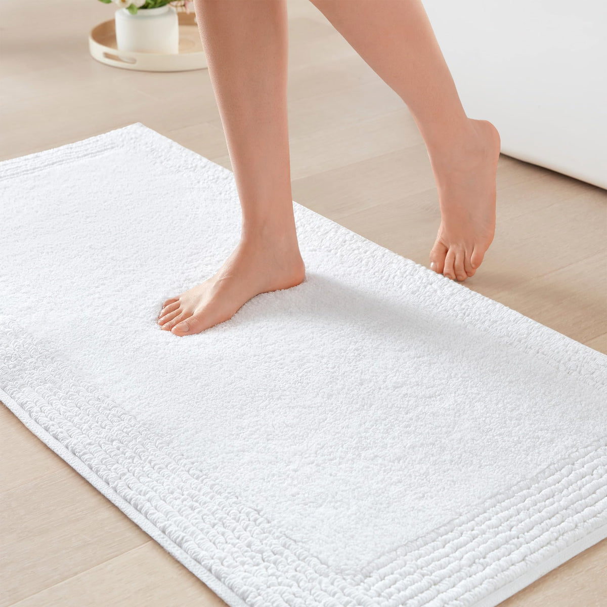 Madison Park Splendor bath rug tufted for ultra plush comfort