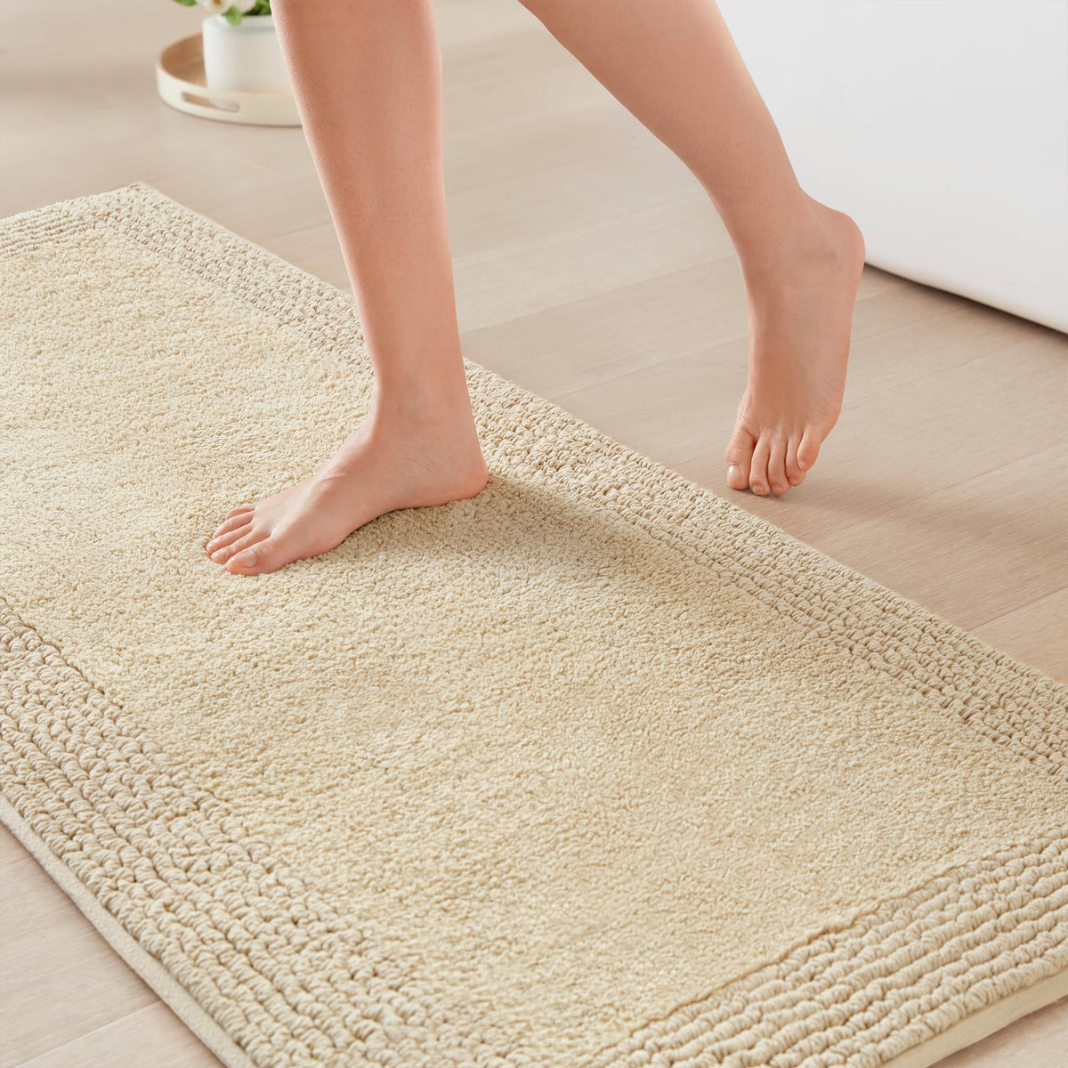 Madison Park Splendor bath rug dense 3000 GSM plush underfoot for hotel-like comfort