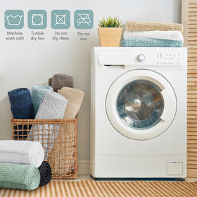 Madison Park Splendor plush pile with 0.75 inch thickness.
