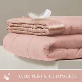 Satin trim detail on the Windom blanket for a luxe everyday look