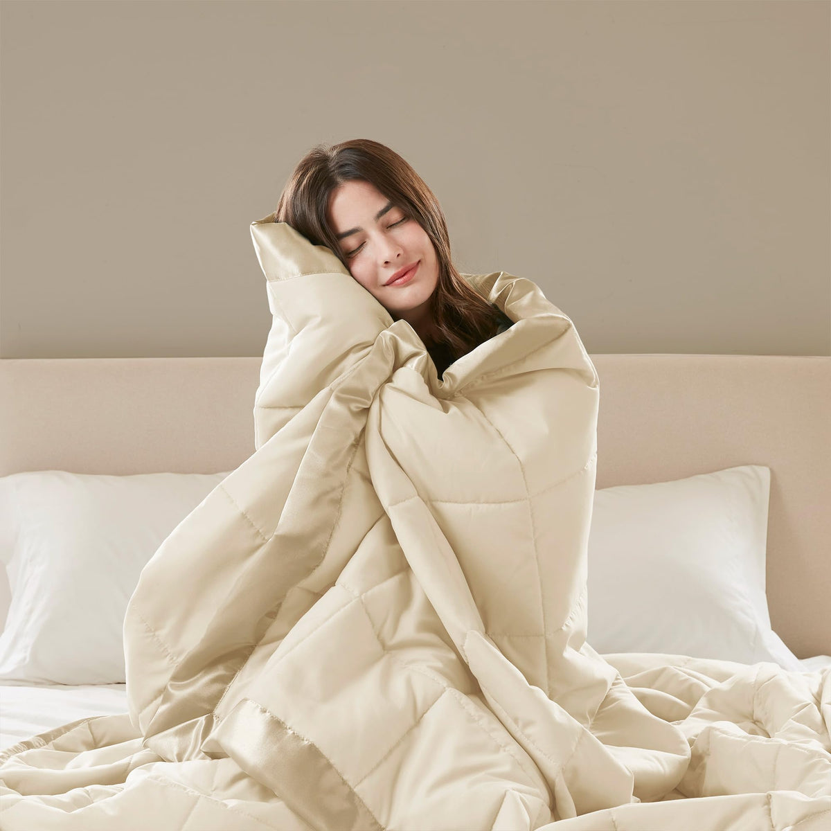 Satin binding on the Windom blanket adds a premium finish