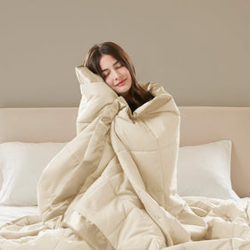 Satin binding on the Windom blanket adds a premium finish