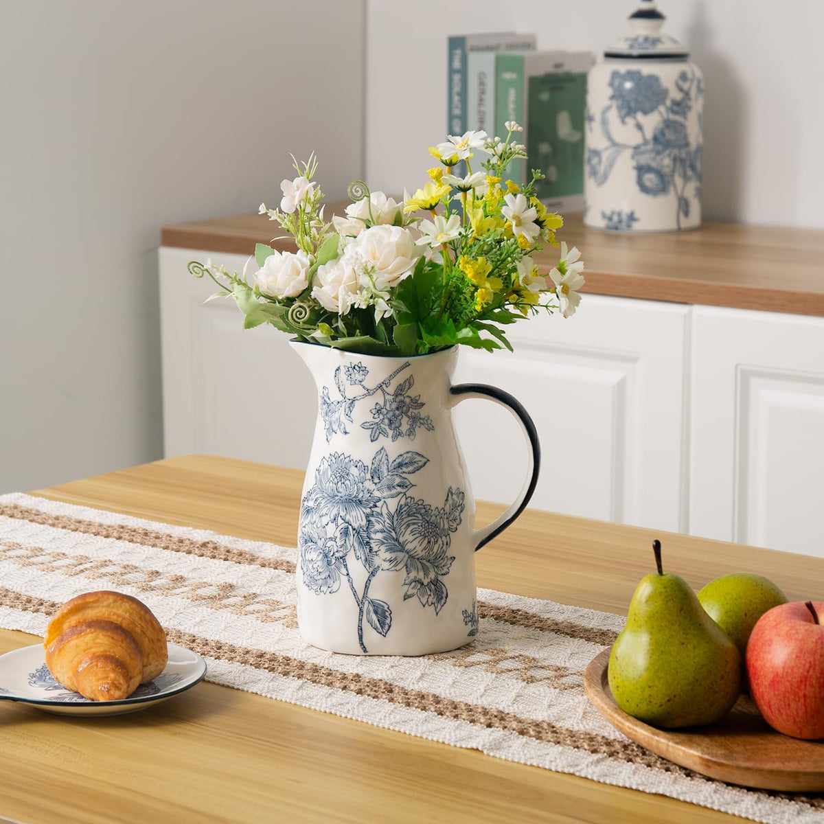 Magclay vase-pitcher is gift-ready for friends and family who love tasteful decor.