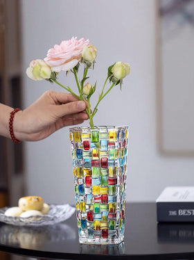 MAGCOLOR hand-painted vase with thick sides for sturdy stem display.