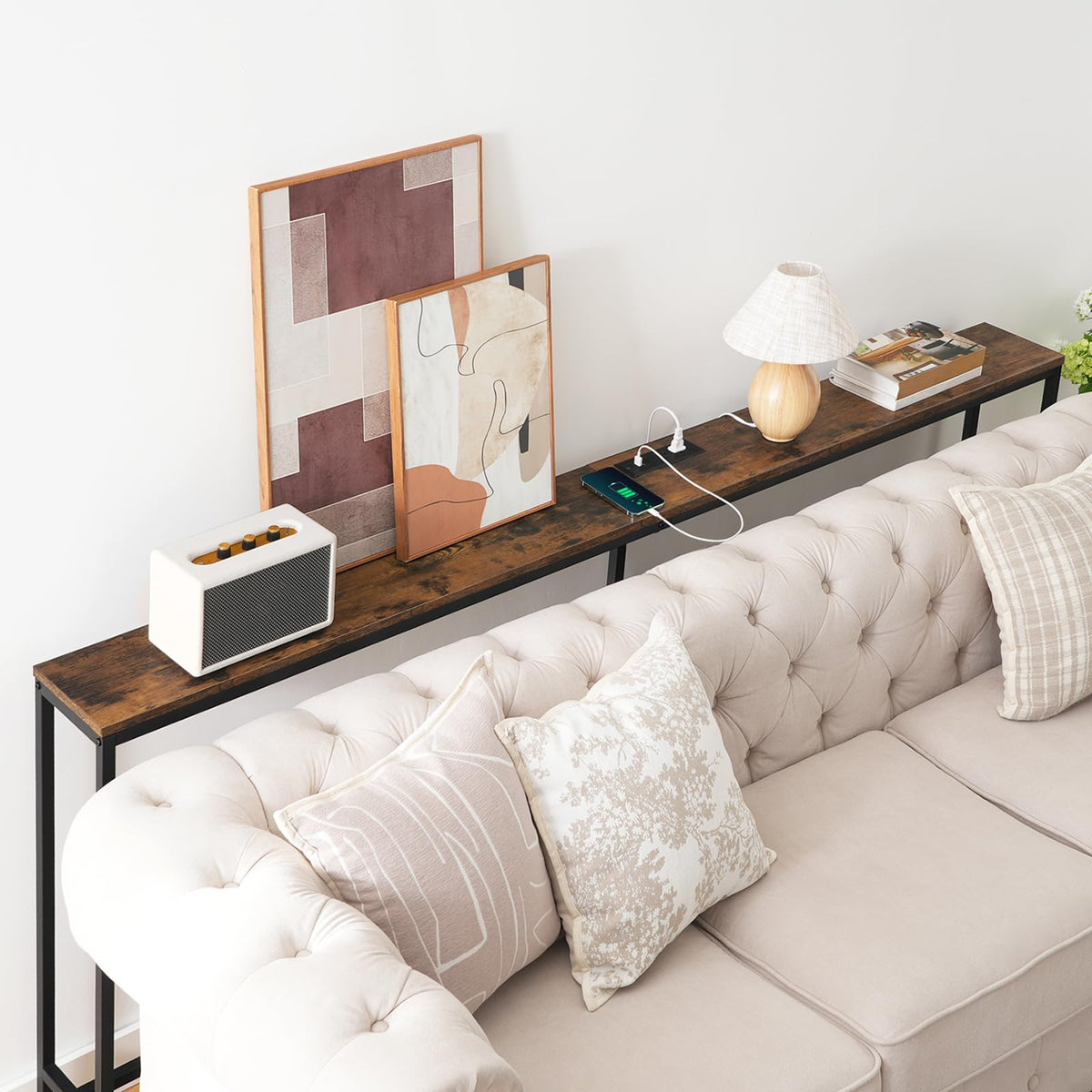 MAHANCRIS metal frame provides sturdy support and floor protection.