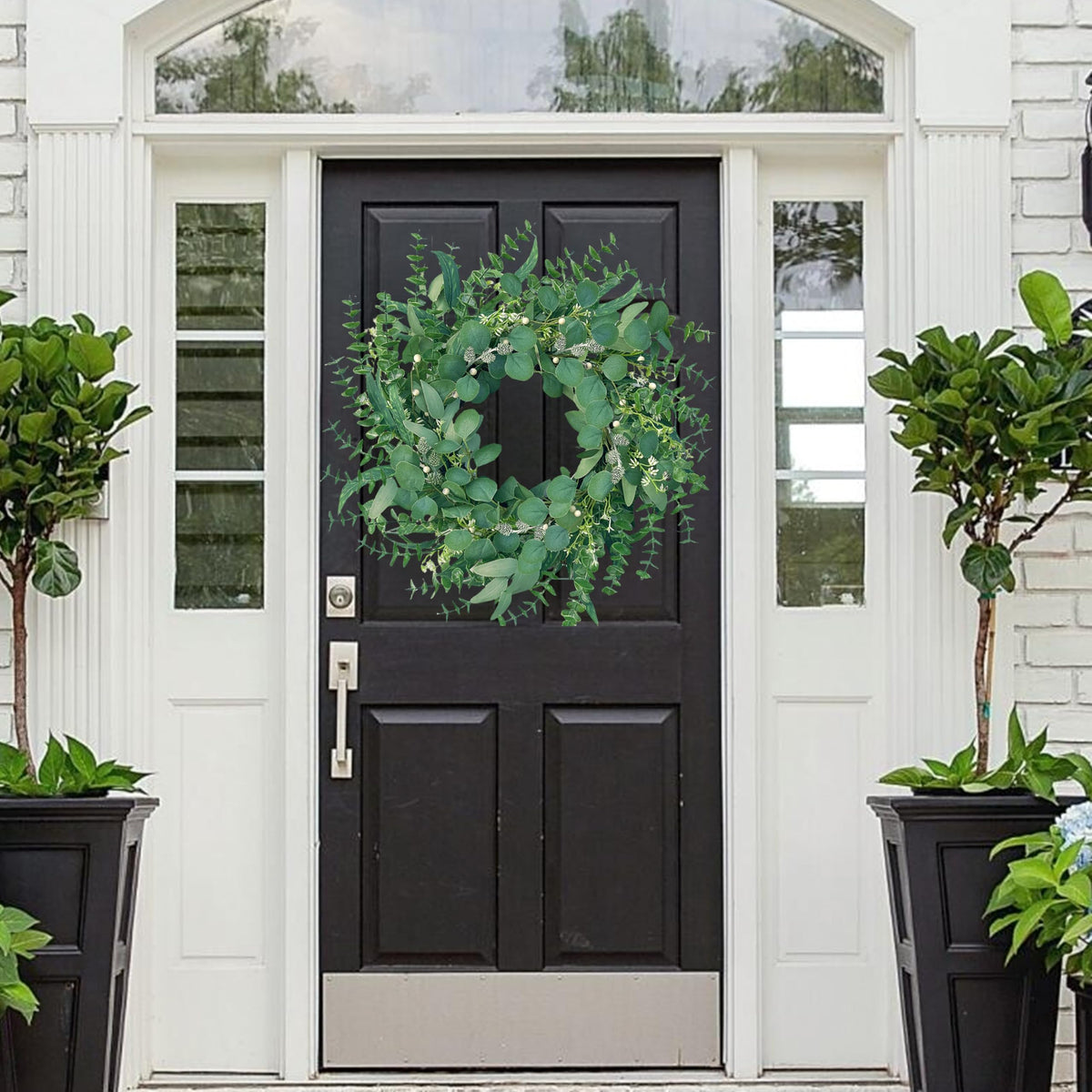 MAINGKAUNG White berries and pine cones add seasonal charm