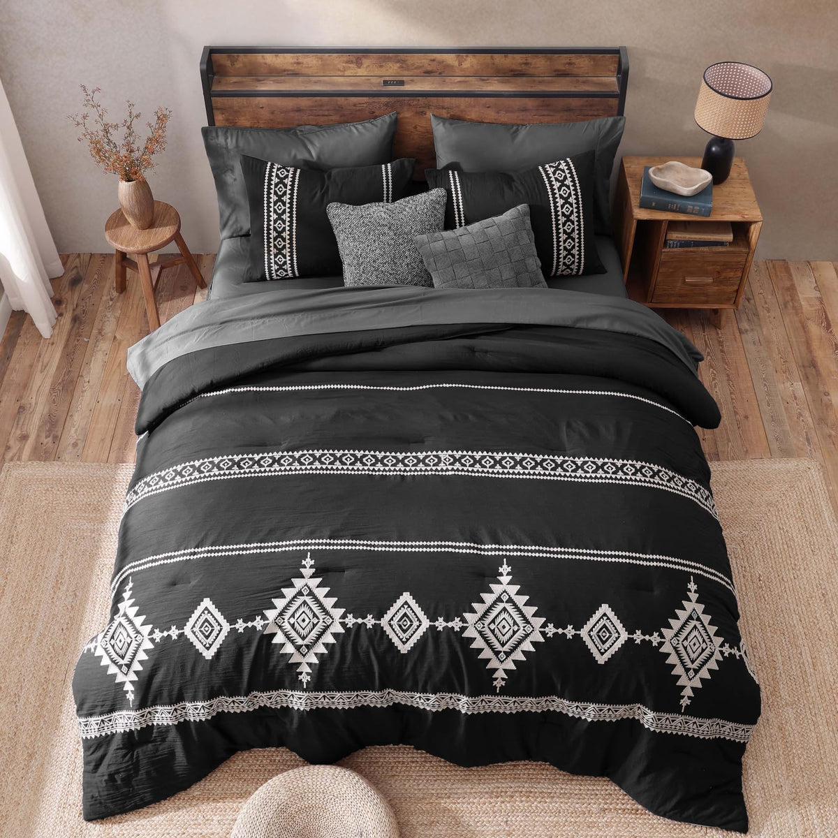 MaiRêve flat sheet on bed highlights smooth weave for breathable comfort