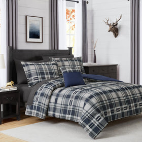 MaiRêve plaid fabric close-up highlighting plush texture for all-season warmth