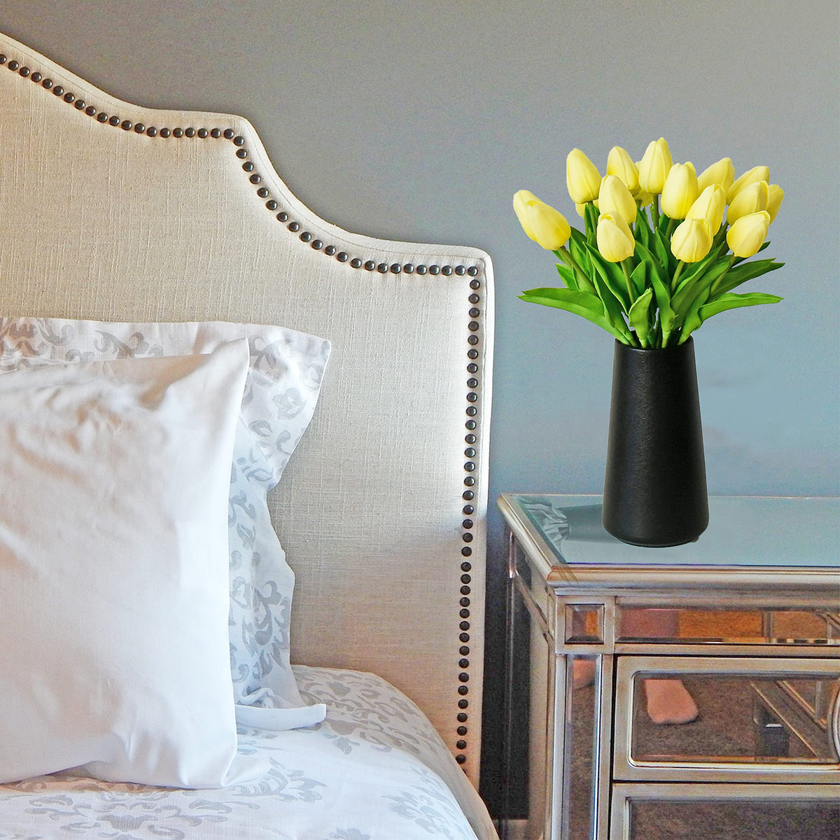 Mandy's tulips color gradients for a natural look in any room