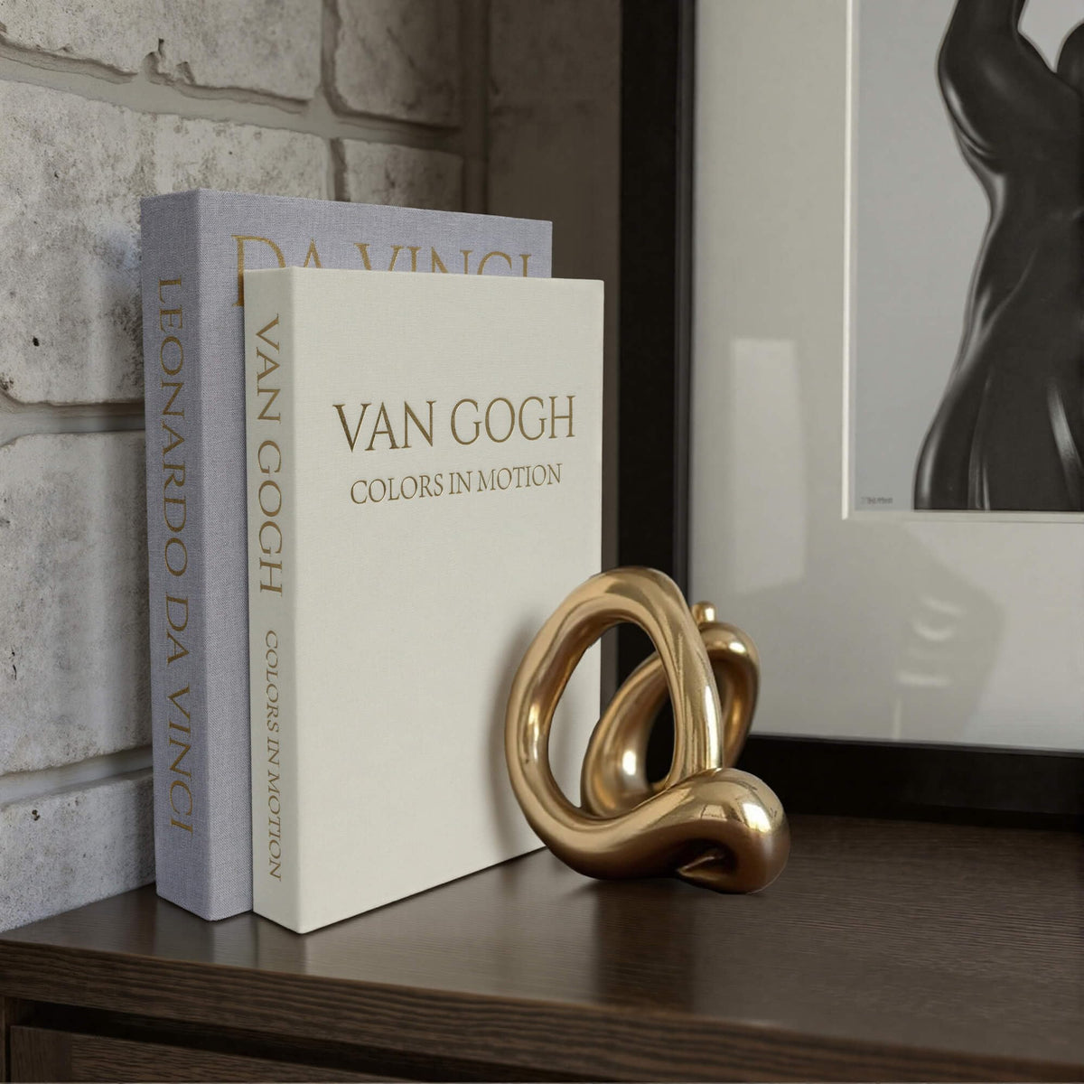 MAOBUYOU coffee table display decor enhances living room aesthetics while saving space