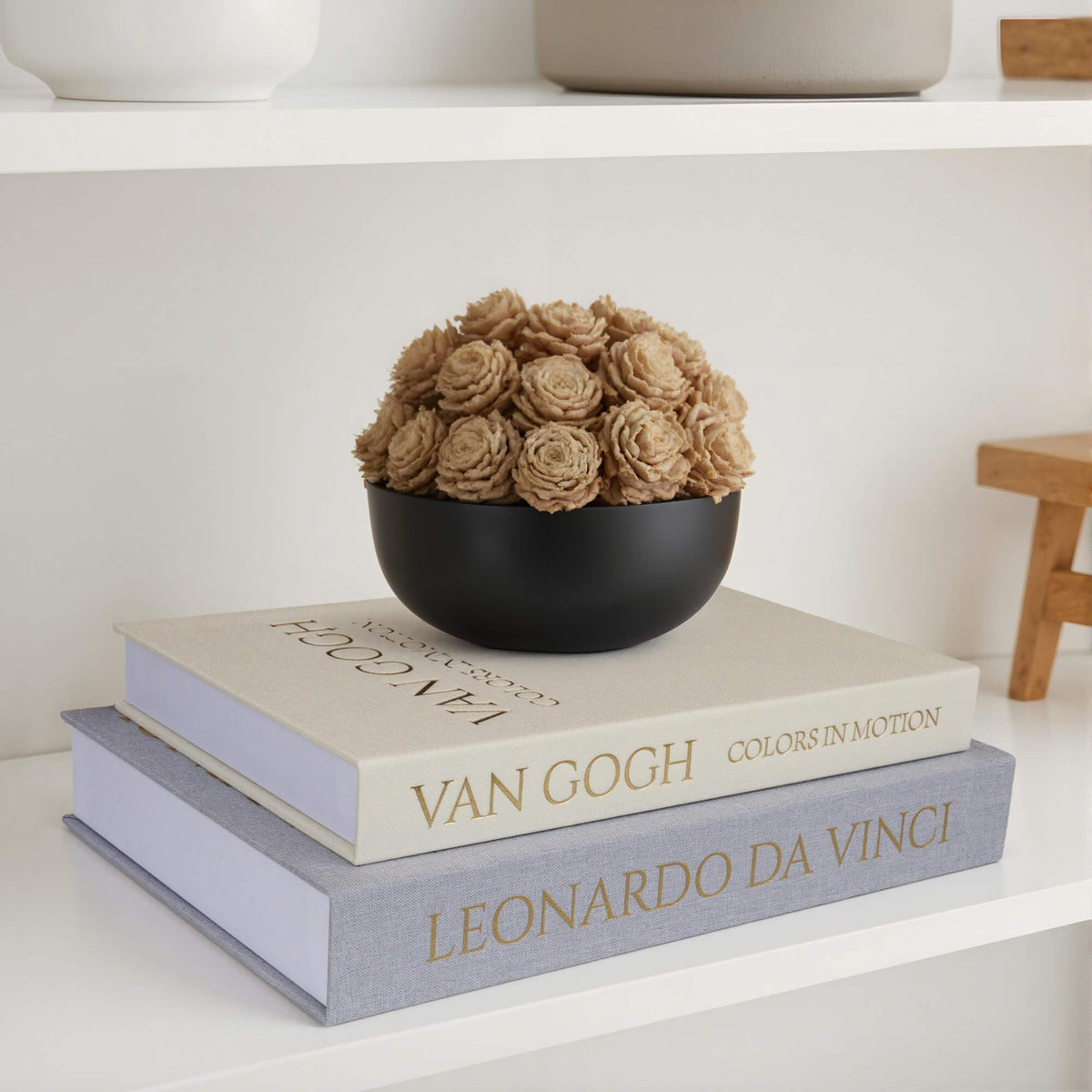 MAOBUYOU linen materials offer durability and easy cleaning