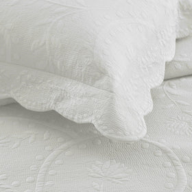 MarCielo 100% cotton fabric weave, gentle on skin and moisture-wicking.