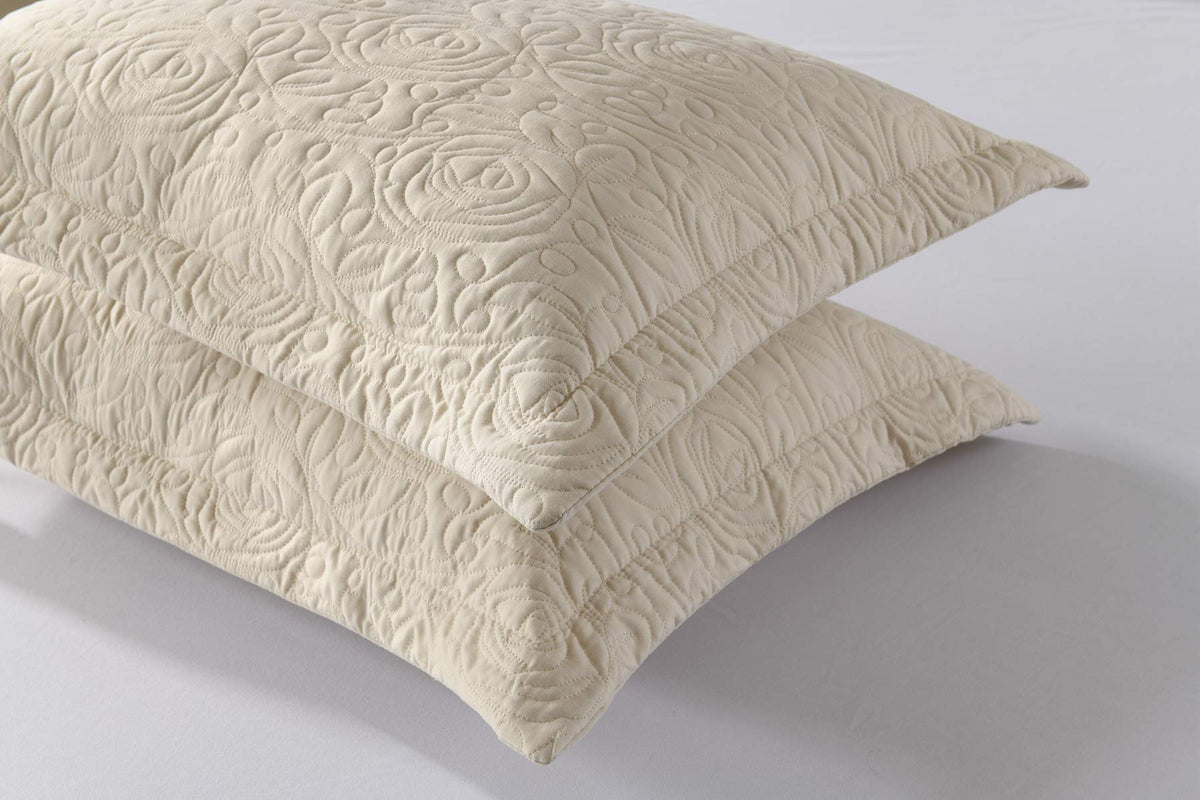 MarCielo envelope design close-up demonstrating snug pillow wrap