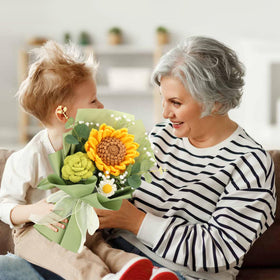 Marvogo crochet carnations bouquet, versatile decor gift idea.