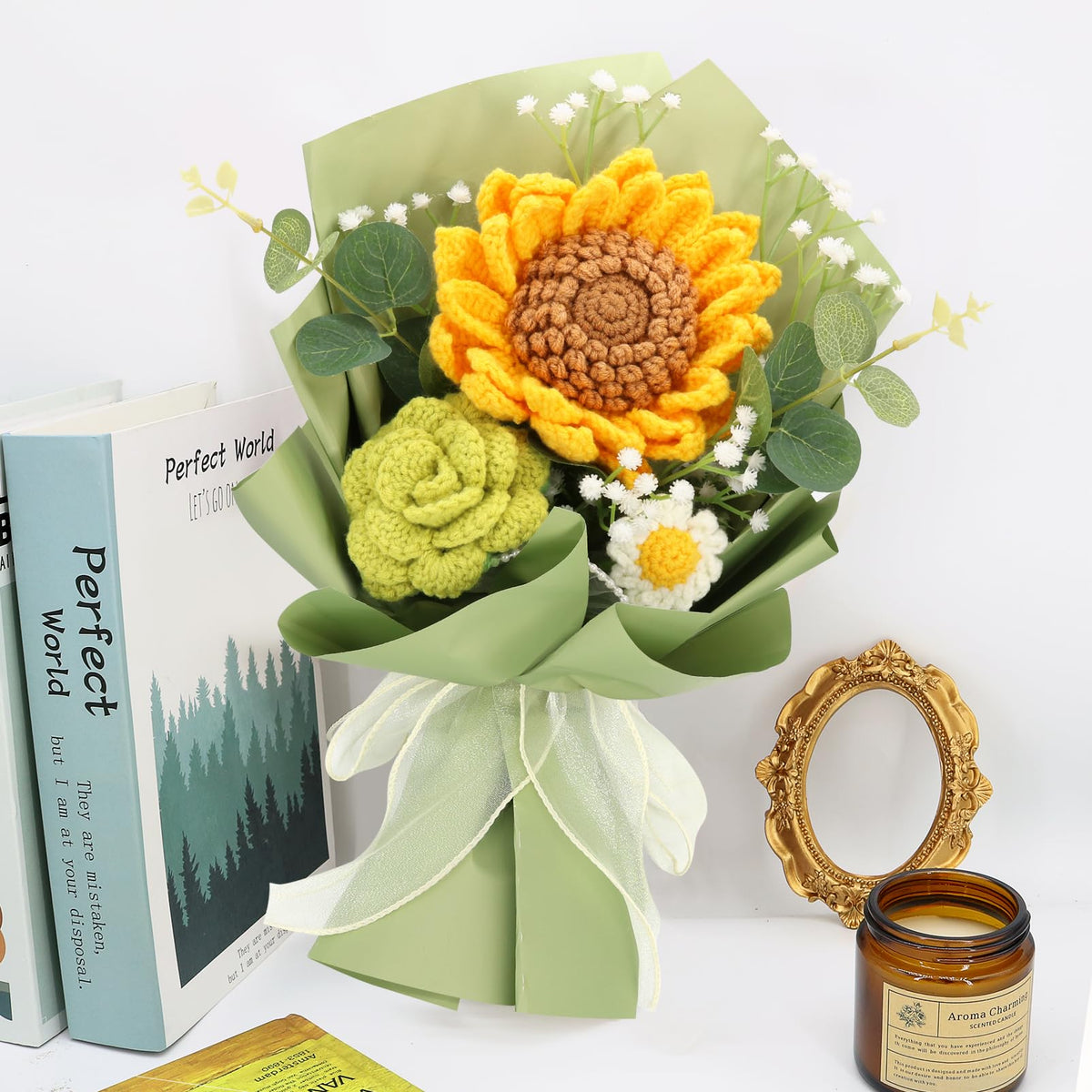 Marvogo crochet daisy bouquet, vibrant accent for home decor.