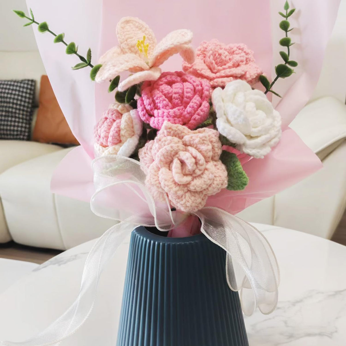 Marvogo finished artificial bouquet pink, maintenance-free decorative arrangement.
