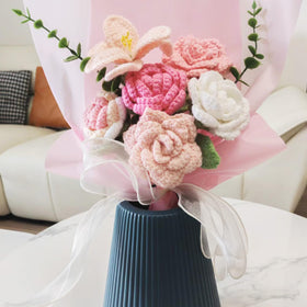 Marvogo finished artificial bouquet pink, maintenance-free decorative arrangement.