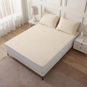 MATTSHIELD ORIGINAL waterproof backing protects against spills and stains