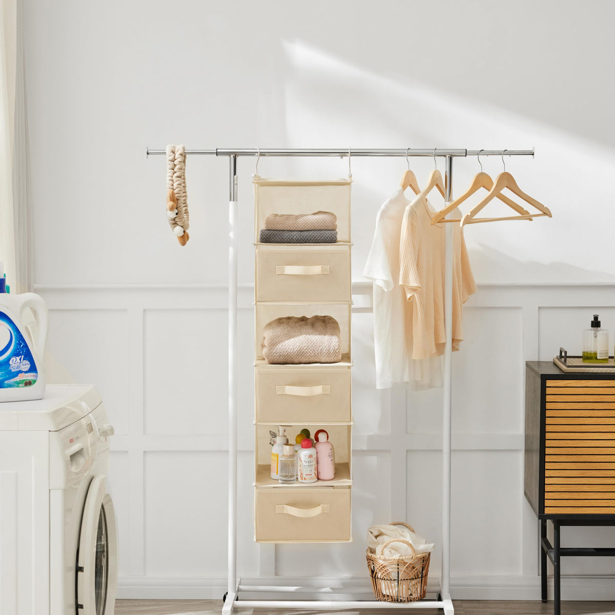 MAX Houser smooth-sliding drawers for organized wardrobe storage