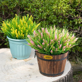 Maxkes non-toxic artificial plants are safe for homes.