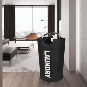 Maxsilan 600D Oxford fabric is durable and moisture-resistant.