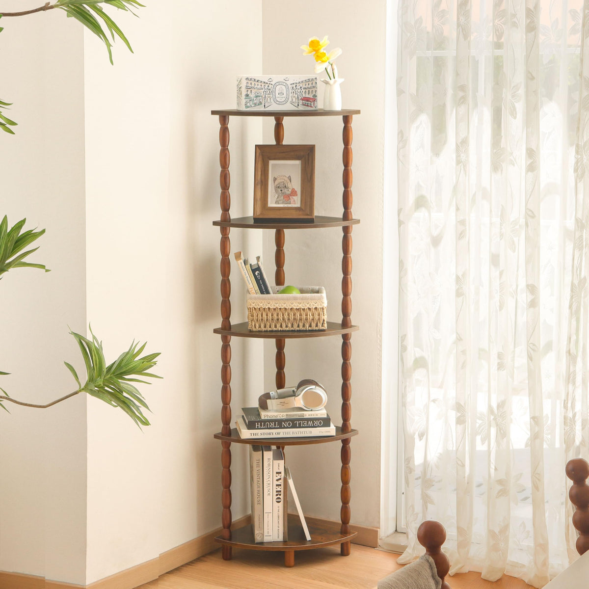 MaxSmeo corner shelf assembly guide shows quick, tool-free setup.