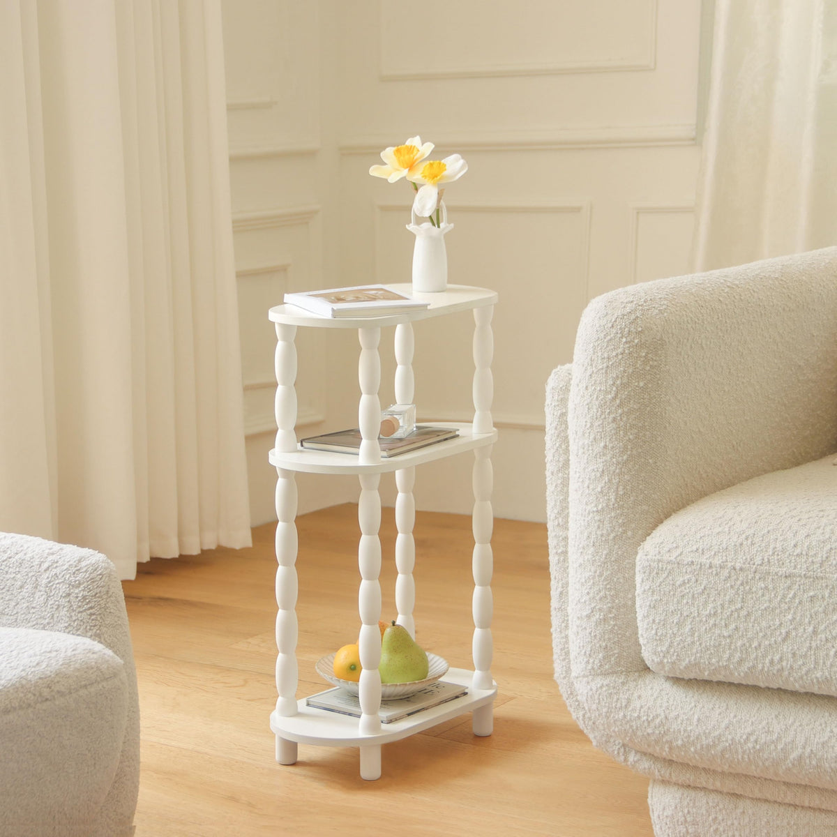 MaxSmeo table with wood-grain legs adds retro warmth to rooms.