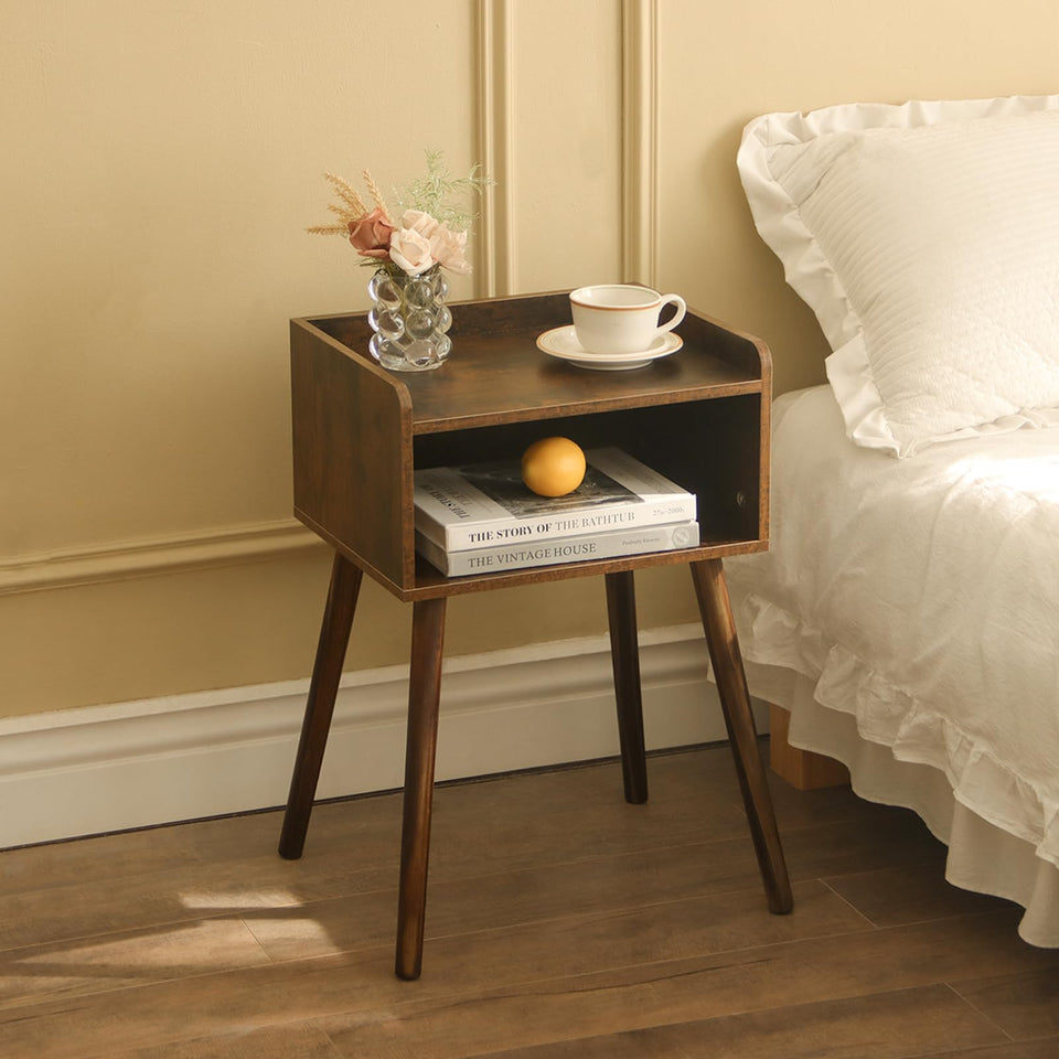 MaxSmeo Nightstand close-up wood grain showcases the rustic brown finish.