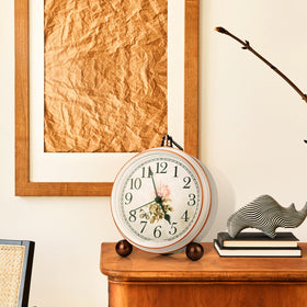 Maxspace Classic Vintage Clock whispers quiet sleep-friendly operation for bedside use.