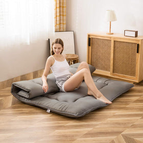 MAXYOYO children-friendly play mat doubles as cozy floor couch.