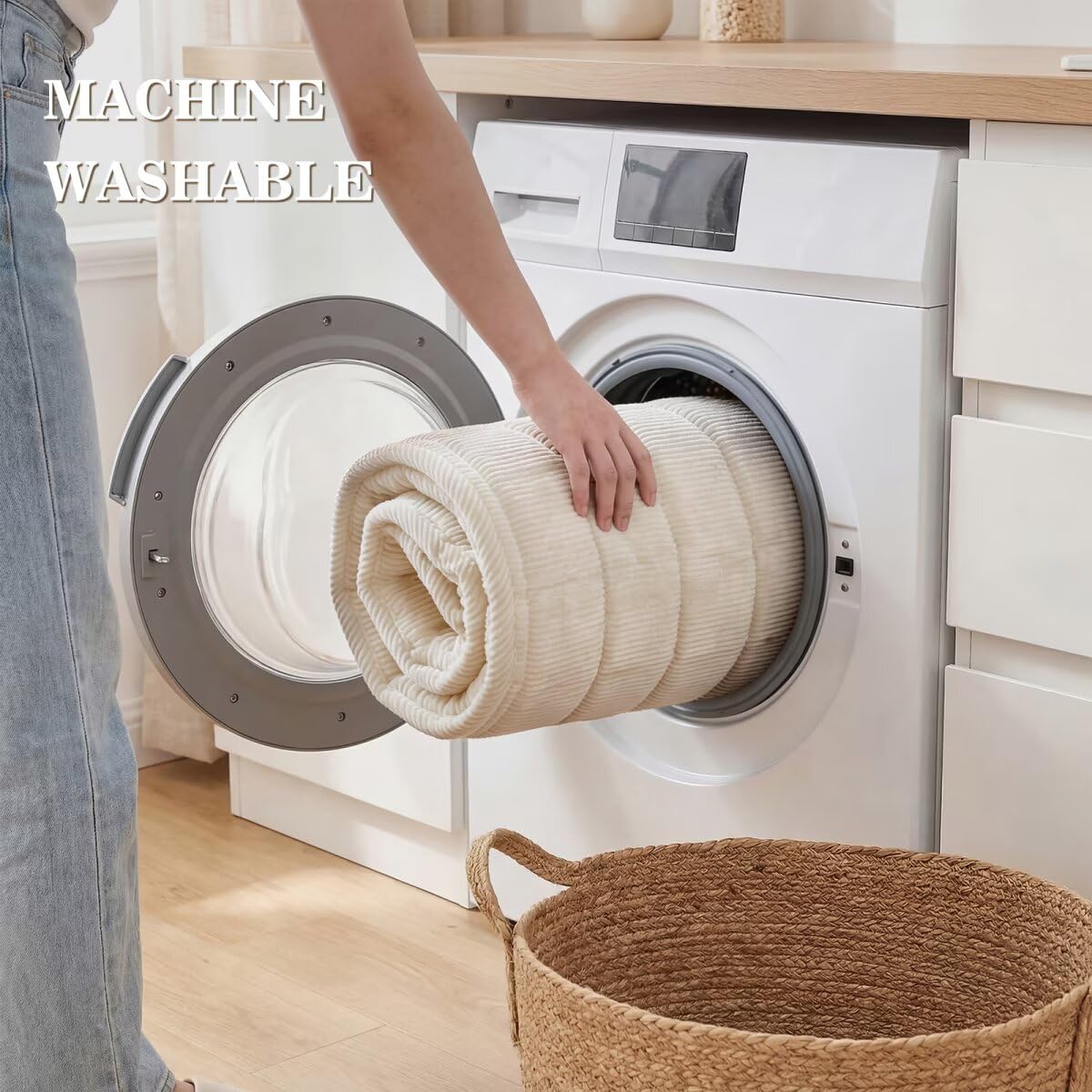 Maymiss pet couch cover hair-crumbs-cleaning enables quick fur and crumb removal.
