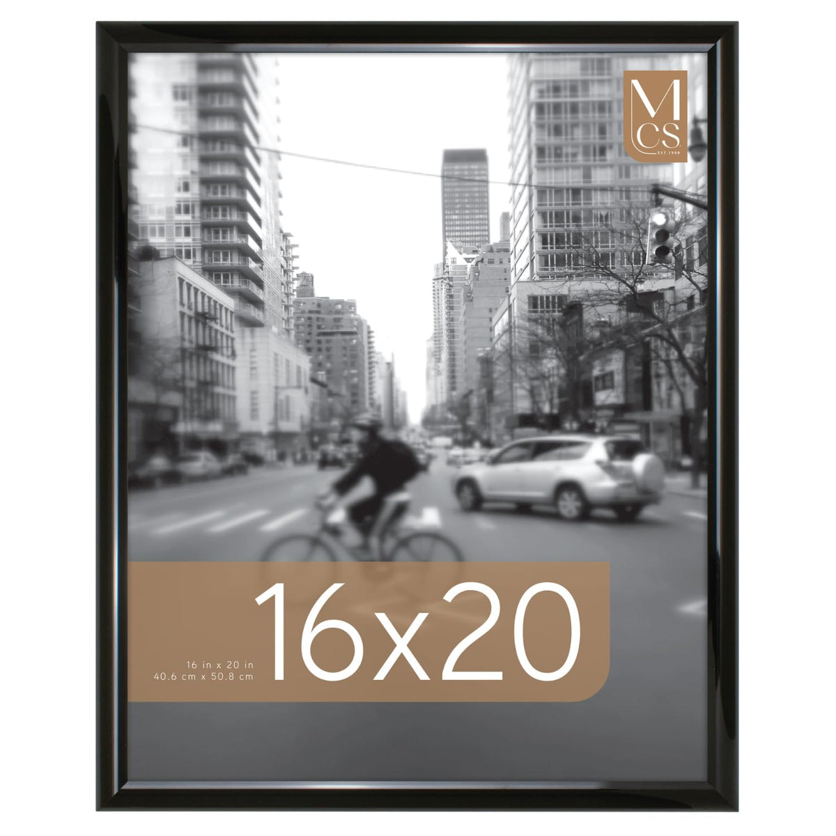 MCS Trendsetter frame black front view for posters with a glossy, modern look.