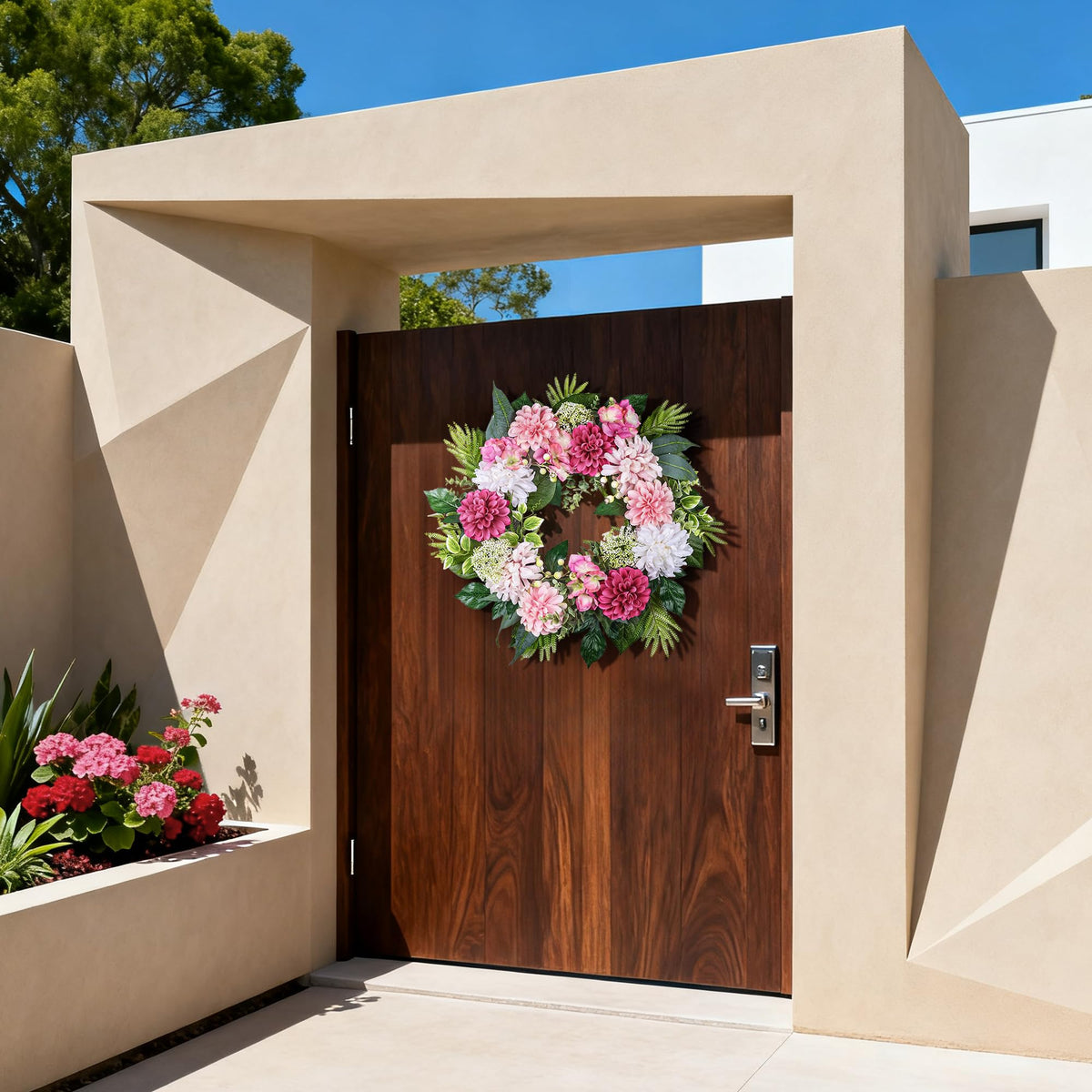 MDSTBN covered outdoor placement helps extend wear for longer displays.