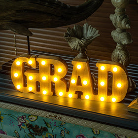 MEADIN Grad 2026 LED letters feature contemporary wood design