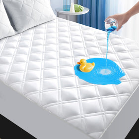 MEELUS queen mattress protector shows breathable waterproof layer for dry sleep