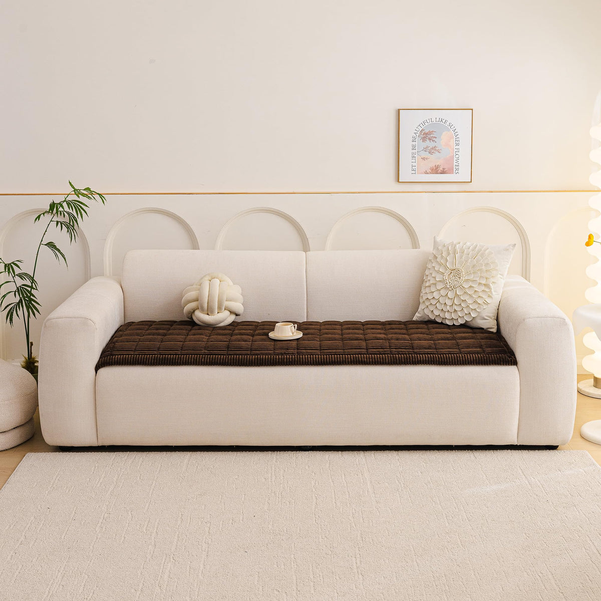 MEETSKY pet-friendly design guards against scratches, fur, and stains.
