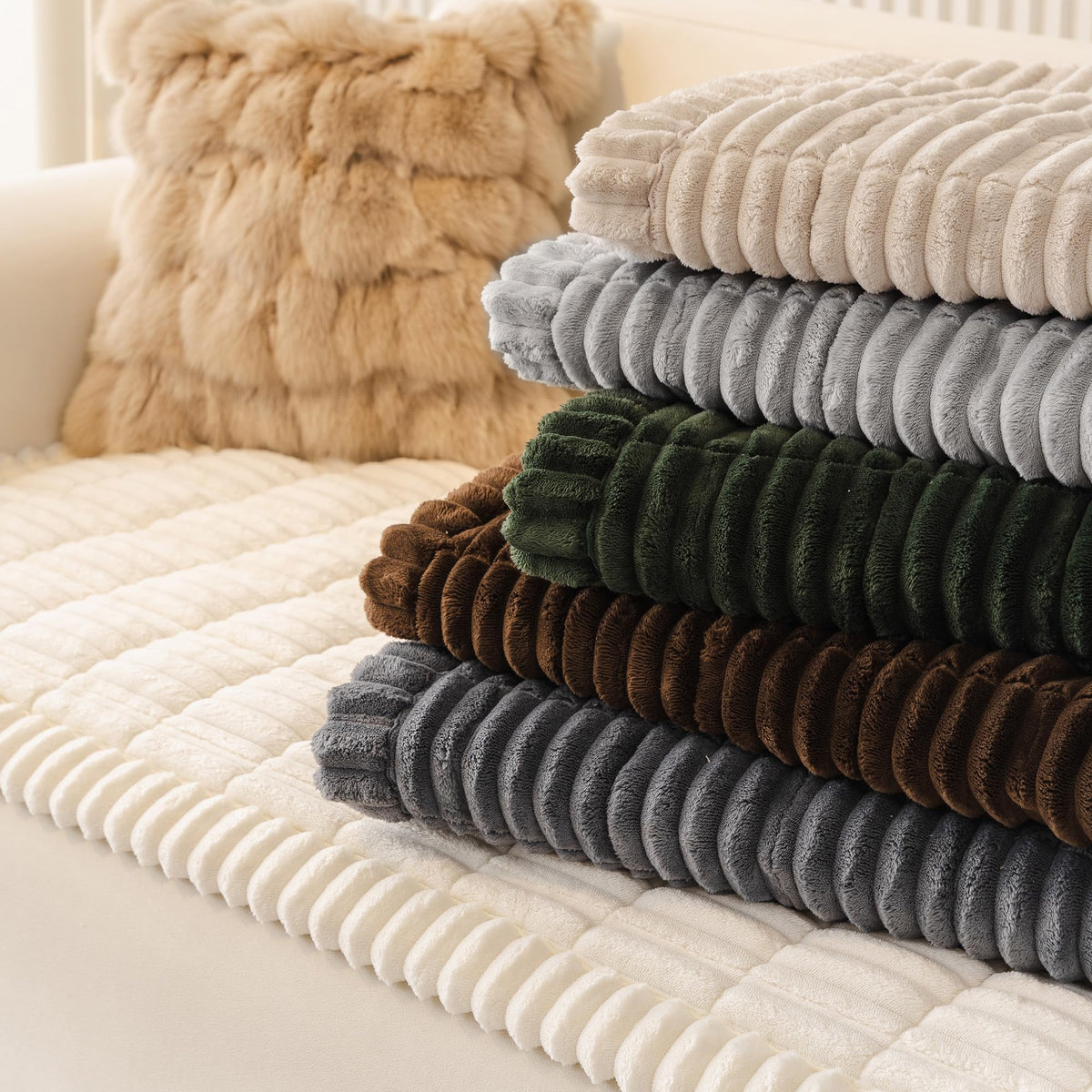 Pet-friendly protection helps reduce hair and mess on sofas.