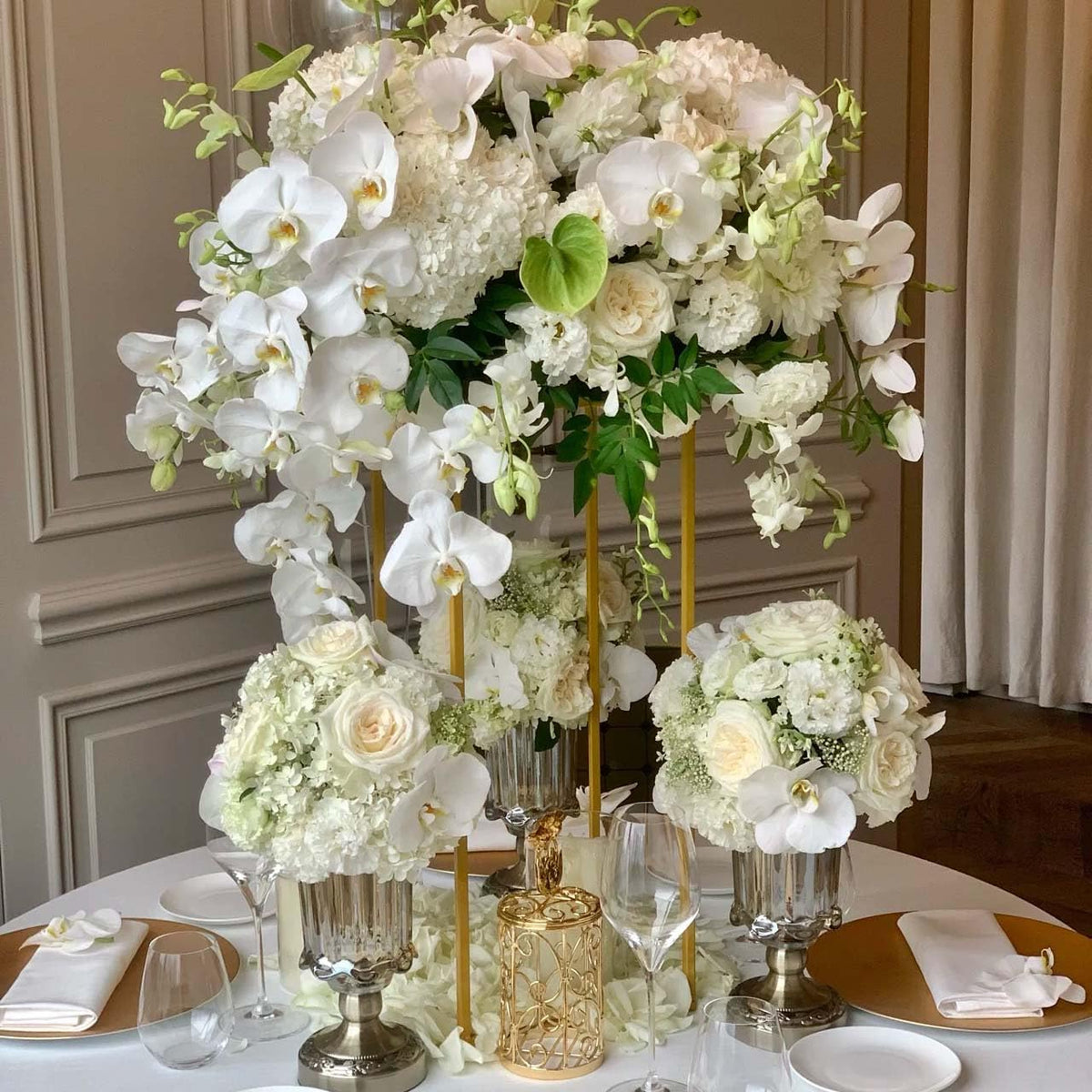 MEISHAONV elegant wedding centerpiece that pairs with real or silk flowers.