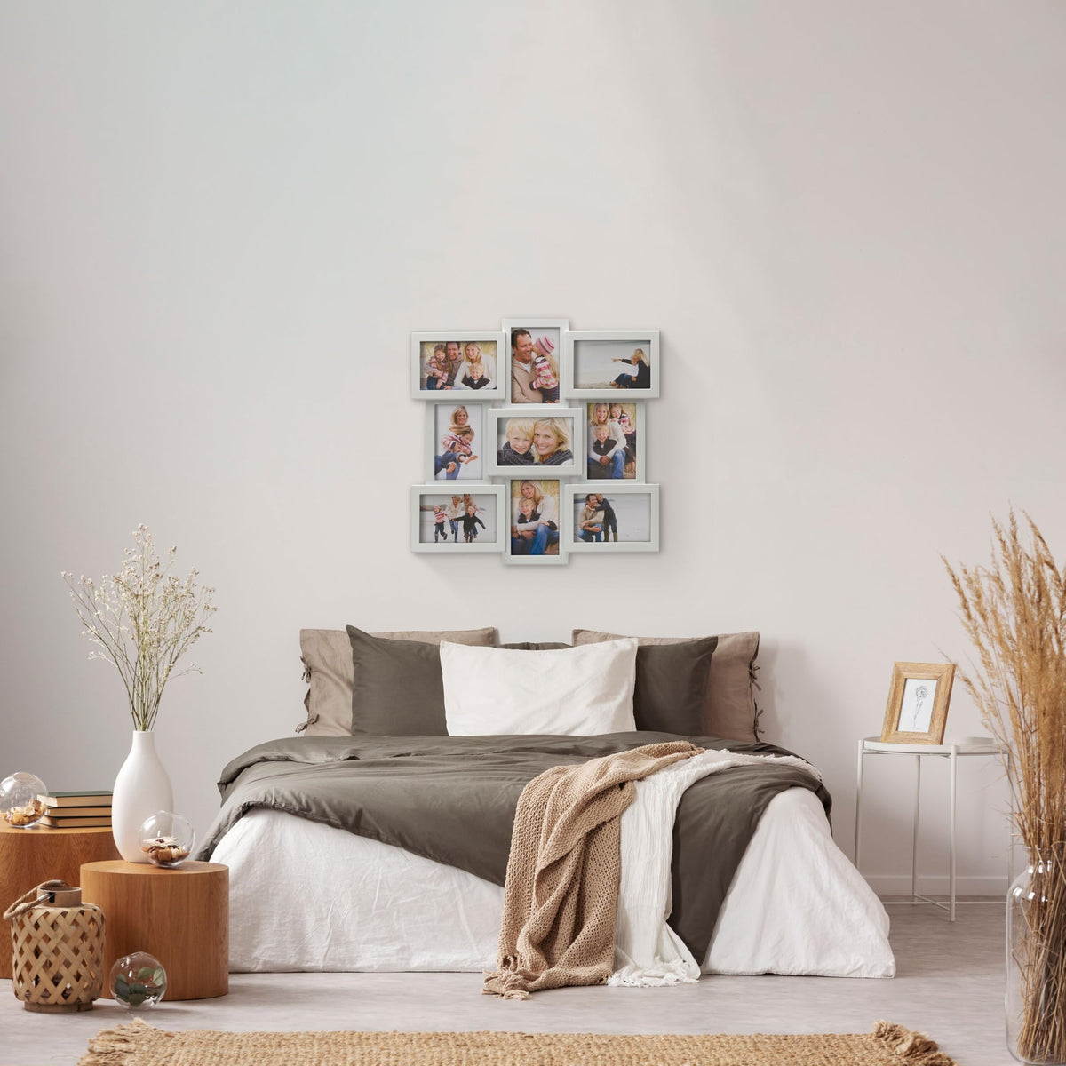 MELANNCO 18x18 collage frame displays a mix of 4x6 and 6x4 photos