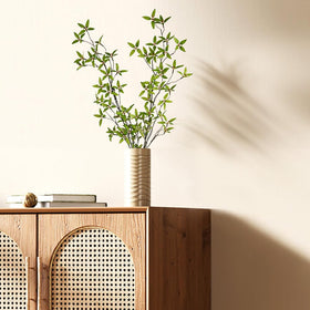 Melorca&Guilla artificial plants ideal for weddings and events, versatile decor accents.