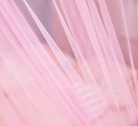 Mengersi rainbow canopy package includes ribbons and star lights