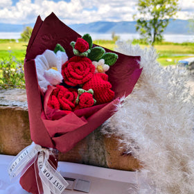 MengxFly romantic gift for her captures affection with a keepsake.
