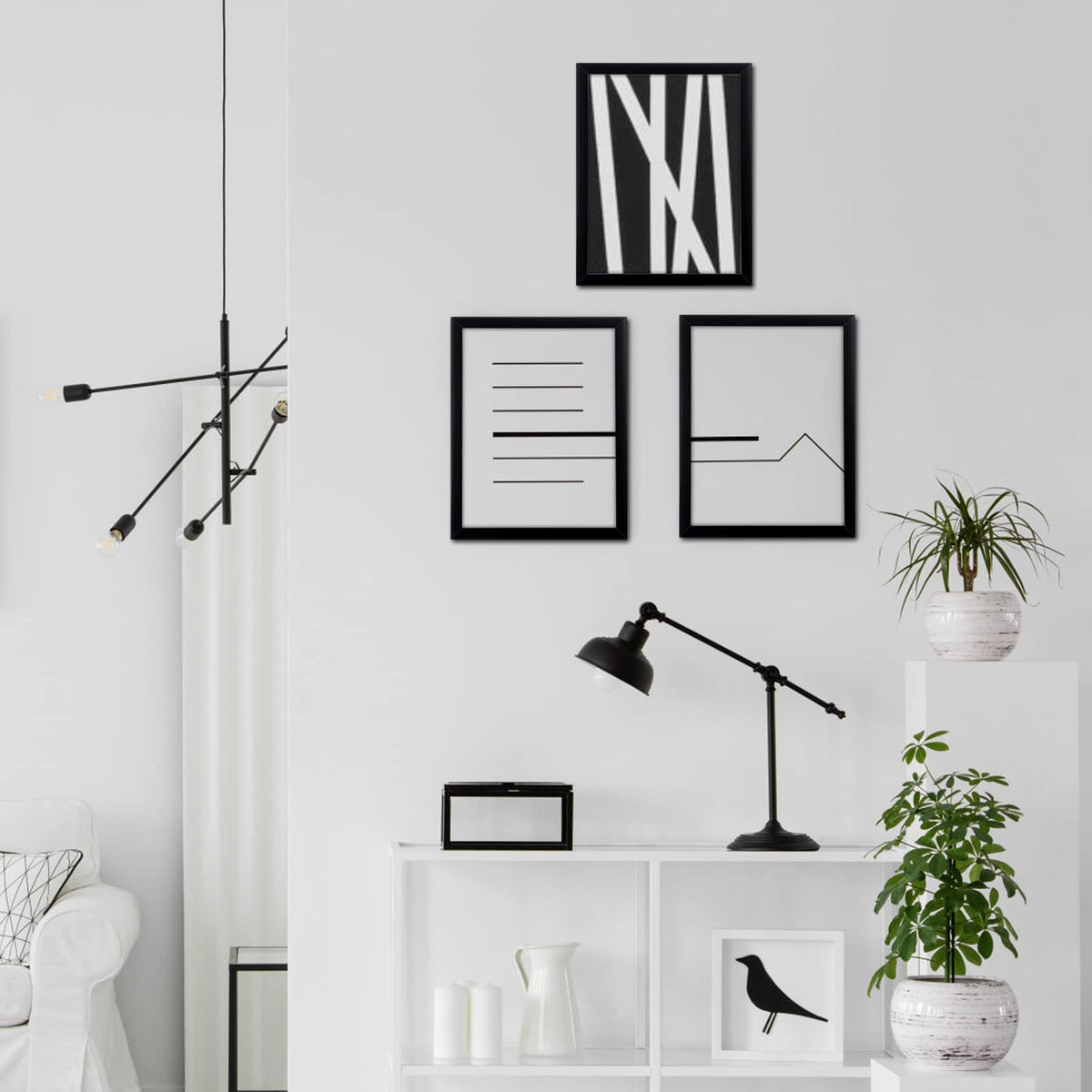 MENNTHUI 20x24 black frame closeup reveals plexiglass front and durable plastic