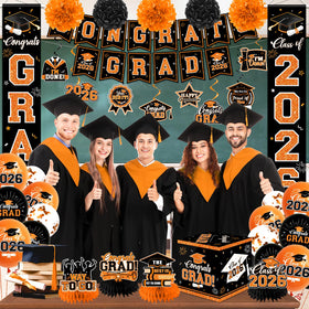 Meuqeaju class-of-2026 porch banner creates a welcoming entry for graduation celebrations.