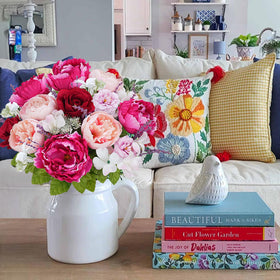 MHMJON mixed color bouquet enhances wedding centerpieces with soft texture