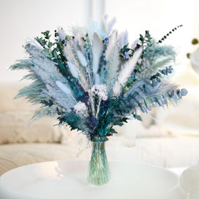 Mifgra pampas grass decor with dried blue flowers, ideal for boho living rooms.