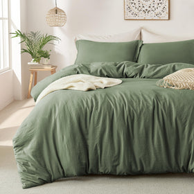 MILDLY duvet cover olive green front view showing soft fabric ideal for cozy bedrooms