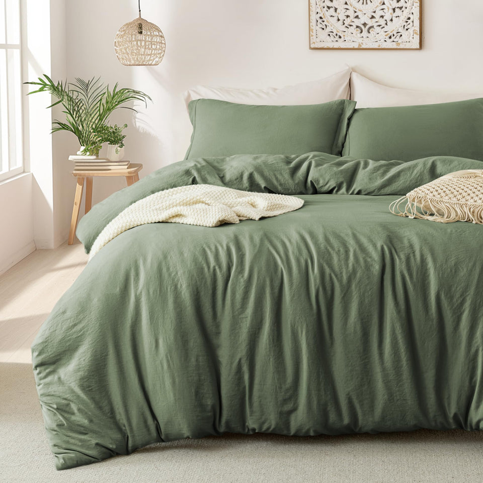 MILDLY duvet cover olive green front view showing soft fabric ideal for cozy bedrooms