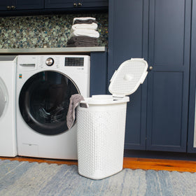 Mind Reader 60L capacity hamper ideal for towels and linens.
