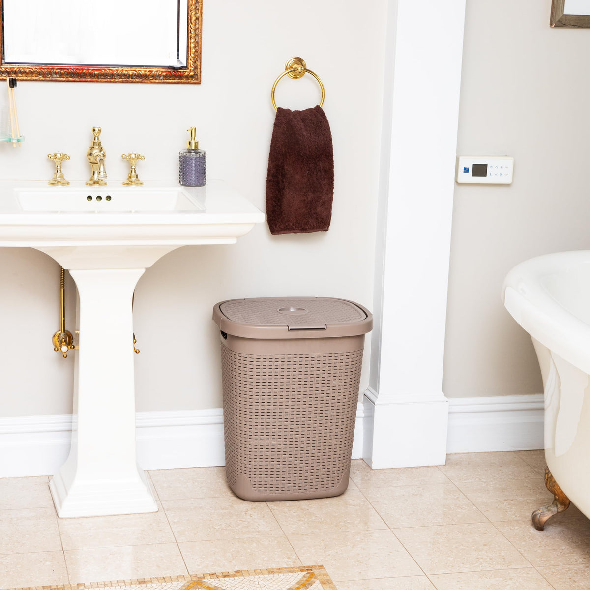 Mind Reader tapered dimensions emphasize space-saving footprint in small rooms.
